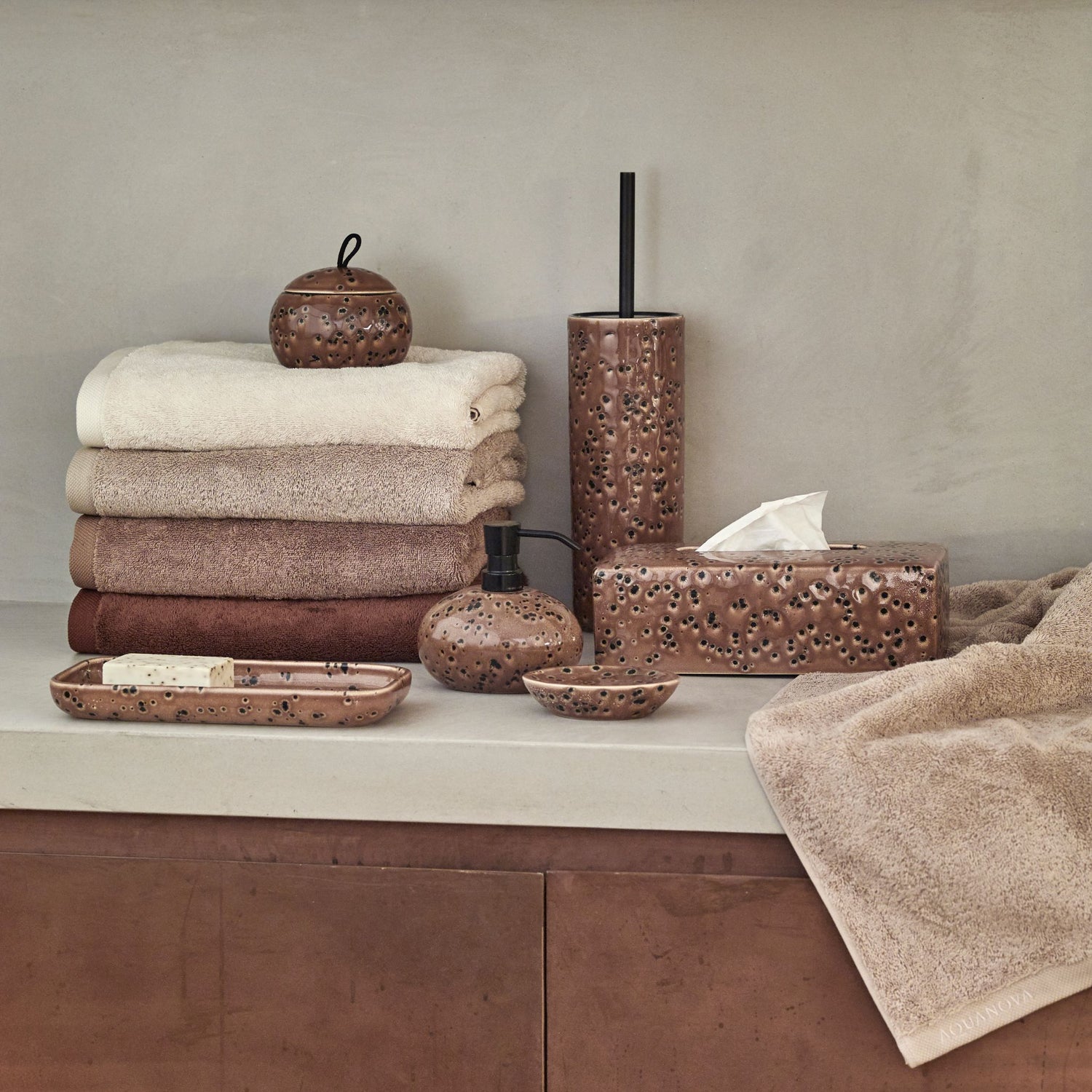 Washand | London | 136 Nougat | 18x22 cm